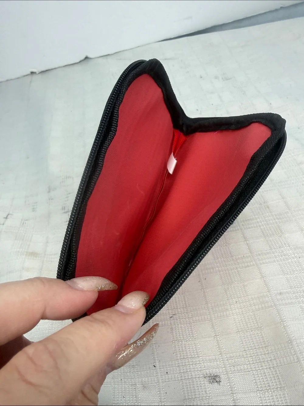 Disney Minnie Mouse Red and Black Wristlet with Detachable Lanyard
